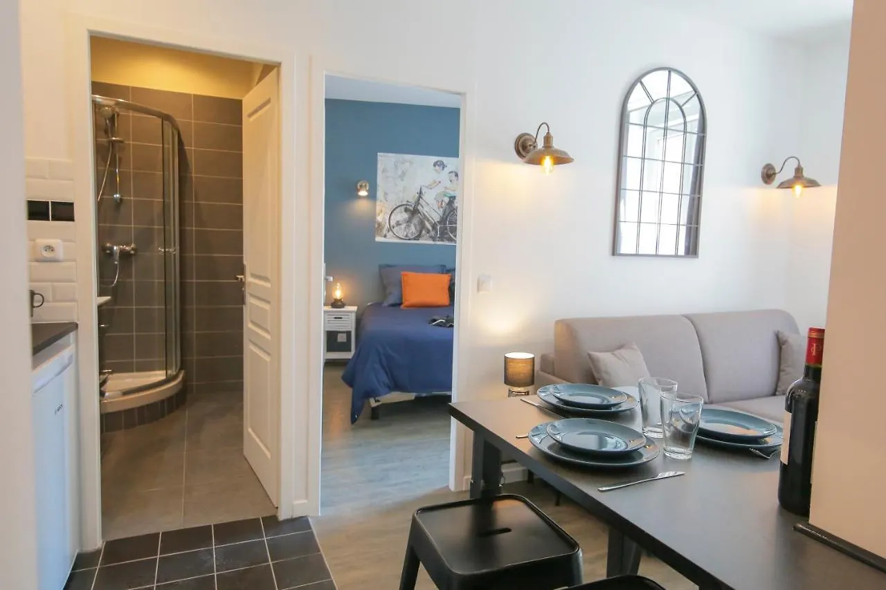Appartement Le Rétro, T2 hypercentre chic et cosy, Wifi par SOVALFI à Saint-Etienne  Saint-Etienne (Loire)