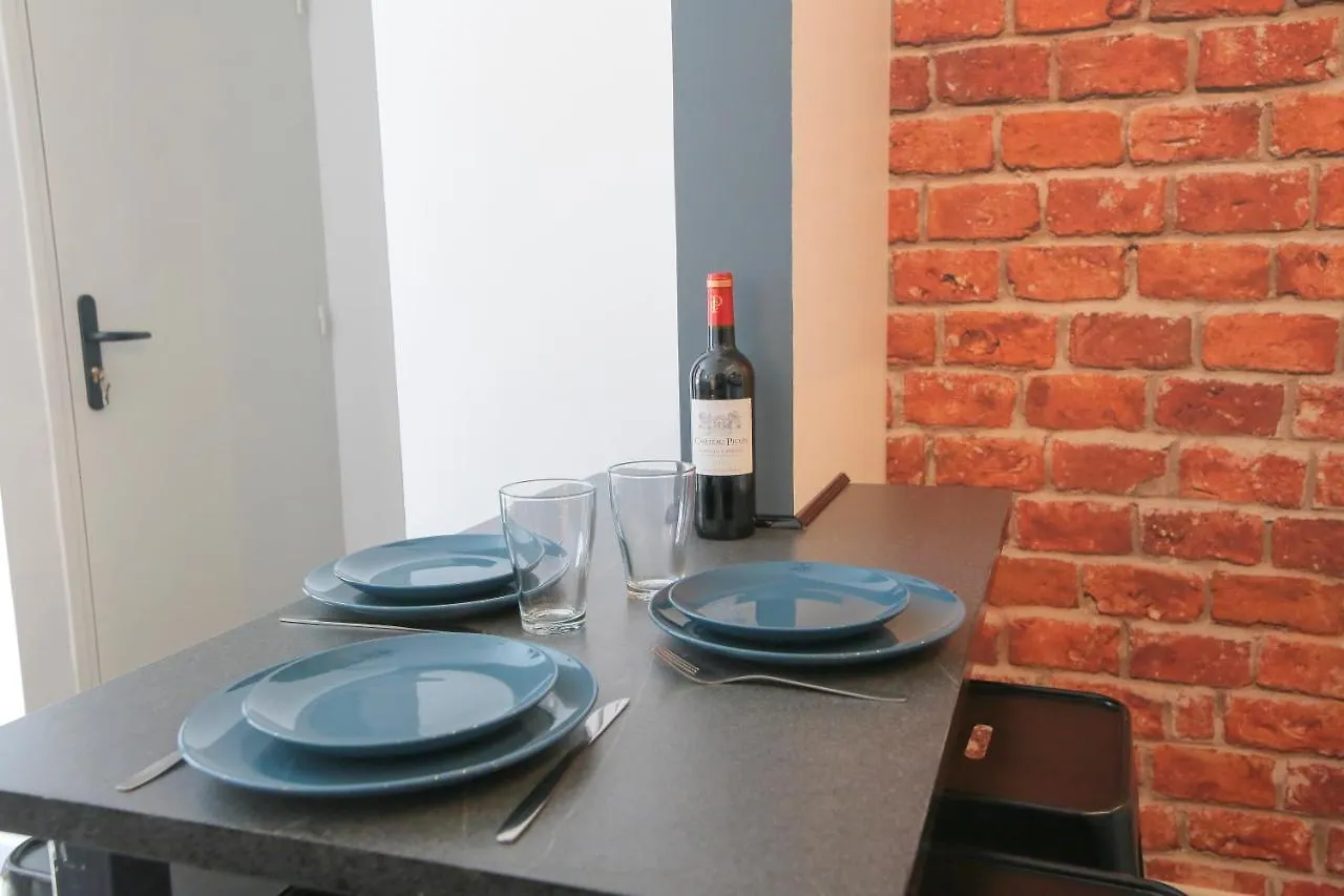 Appartement Le Rétro, T2 hypercentre chic et cosy, Wifi par SOVALFI à Saint-Etienne